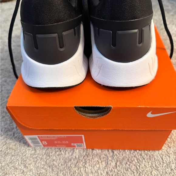 Women’s Nike Free Metcon 5, Size 8 - Picture 4 of 7